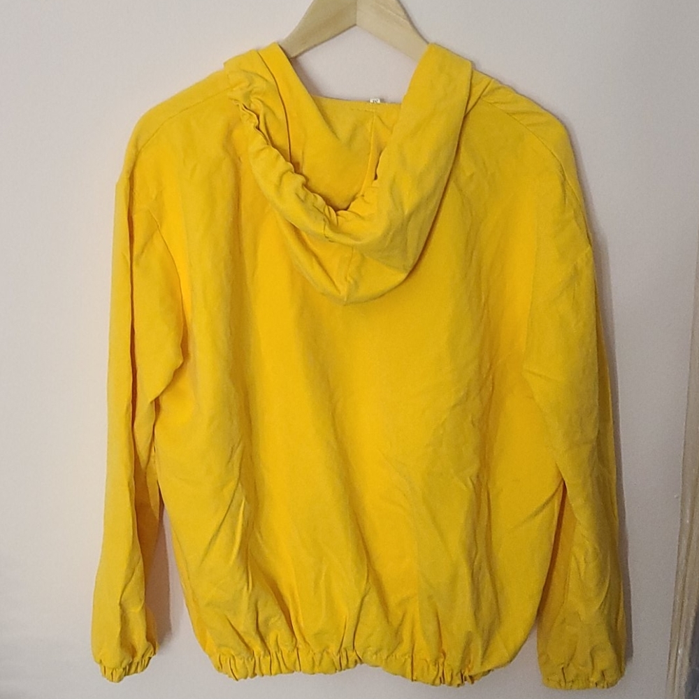 Yellow pullover - Picture 2 of 2